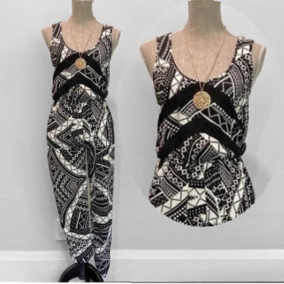 MISS Selfridge black and white Sleeveless jumpsuit - Picture 3 of 17